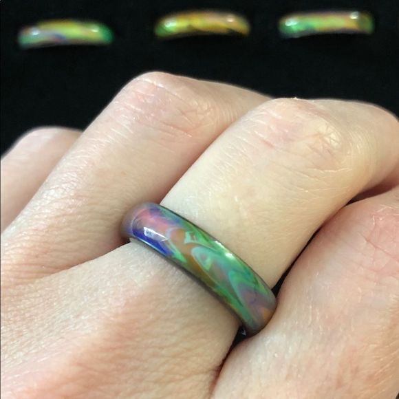 Opalescent Mood Rings Beautiful Color Change - Picture 2 of 7